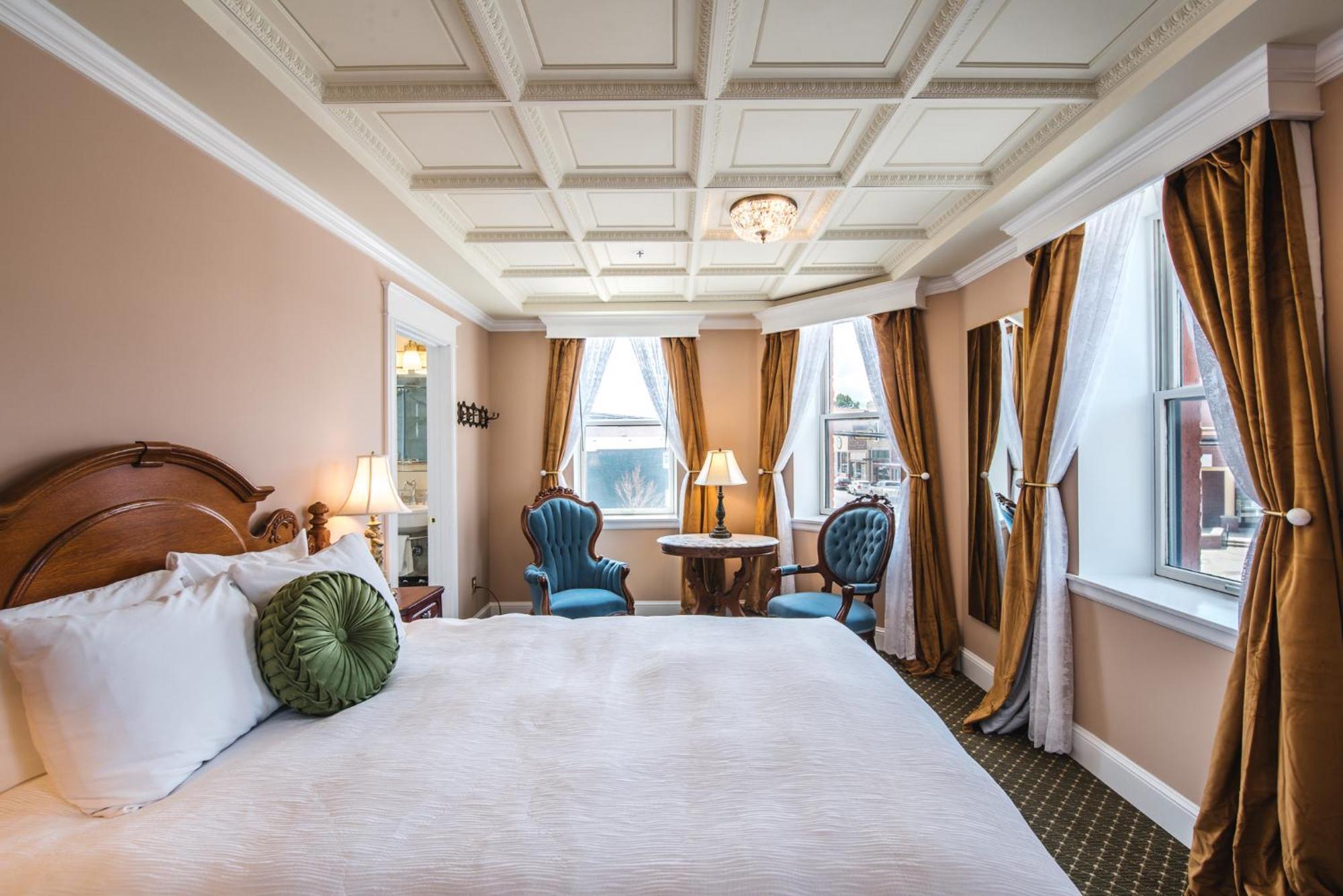 The Pollard Hotel Ред-Лодж Экстерьер фото